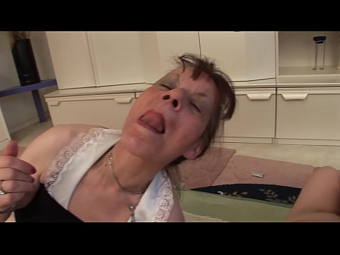 ❤️ Tá triúr ag beirt sheanmháthair agus seanathair amháin ❌  Físeán fucking  uainn ga.pi-porno.ru ❌❤